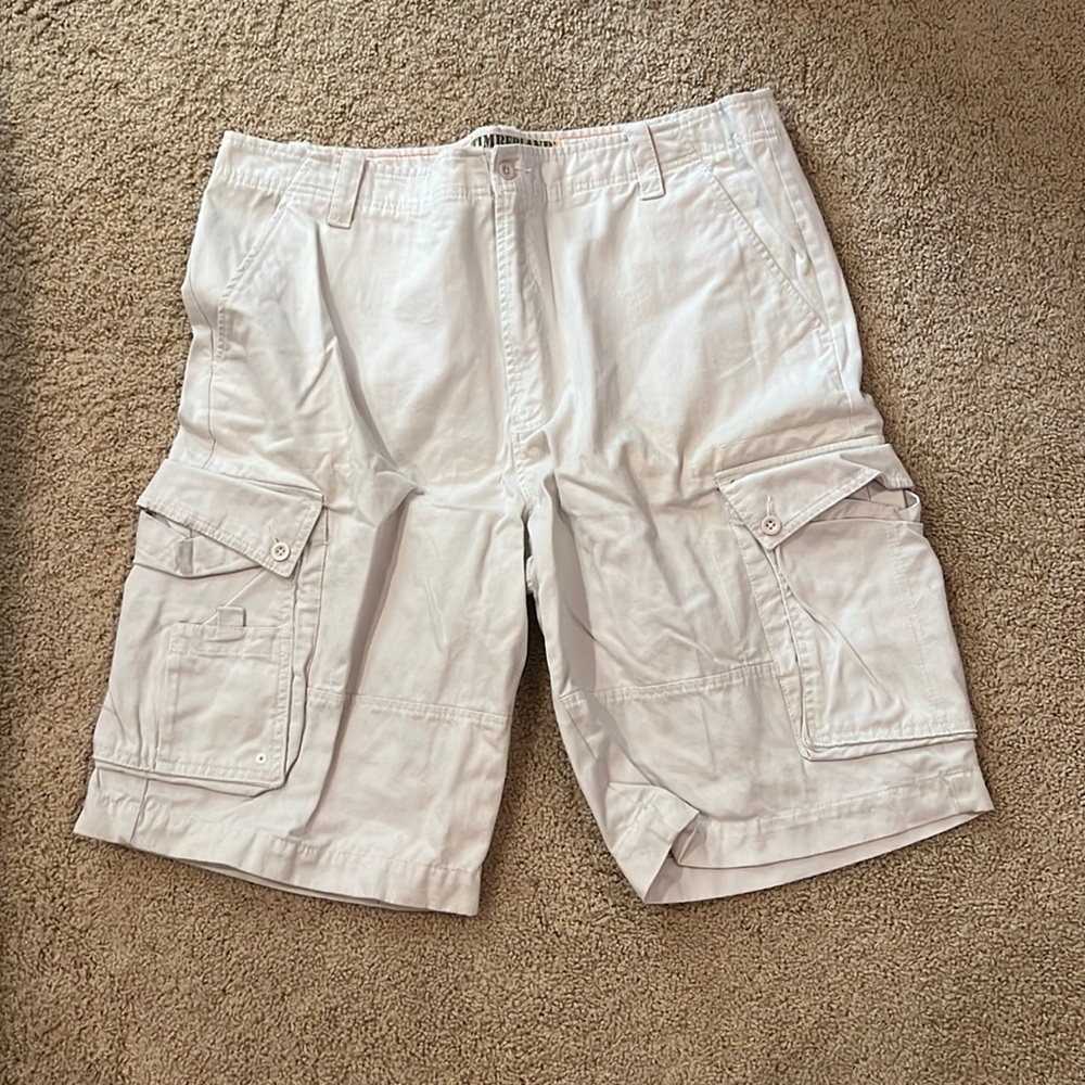 Timberland cargo shorts. Size 38. Cream/white color